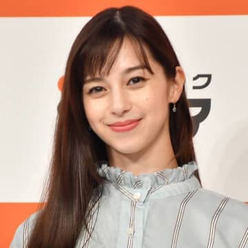 中条あやみ、豊川悦司との“親子”SHOTに反響「素敵すぎる」「姫様！！！！」