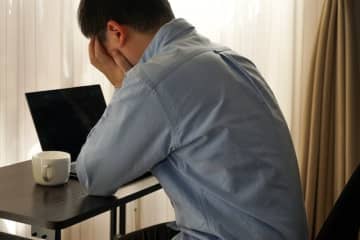 Q. 五月病でやる気が出ません。長引いていても自然に治りますか？【精神科医が回答】
