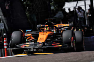 今季新登場のC6タイヤで初走行。トップはピアストリ、19台が1秒以内の僅差／F1エミリア・ロマーニャGP FP1