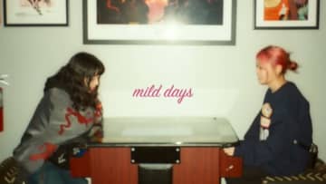 羊文学、USツアー中に撮影された「mild days」MV公開