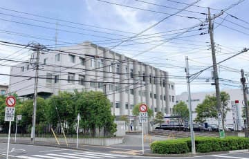 知人男性の腹など包丁で切りつける　殺人未遂容疑で27歳の男逮捕　横浜のアパート