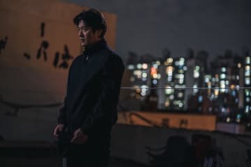 愛する家族と祖国を守るため、“ペンを銃”に持ち替える！韓国で大ヒット『ヒットマン リサージェンス』登場人物紹介