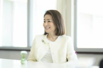 仁科亜季子「私にも同じくらいの歳の息子がいるので、母親の心情は複雑だろうなと」映画『真夏の果実』出演で思うこと