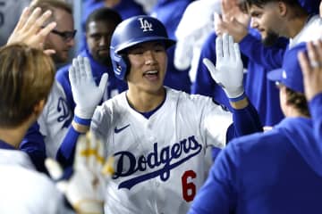 「疑念を吹き飛ばしたぞ！」韓国至宝キム・ヘソンの“大当たり”に母国メディアは狂喜乱舞！「大谷との最強デュオ」「日本でも絶賛の嵐」