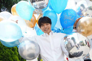 『特捜9』井ノ原快彦が涙！　誕生日サプライズに贈られた風船＆心のこもったメッセージカードに感動