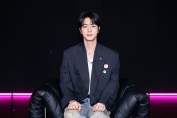 JIN(BTS)、2ndソロアルバム『Echo』をリリース「“歌うJIN”をお見せできて気分がいいです」