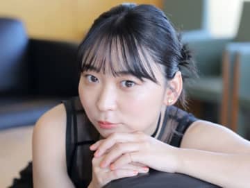 衝撃グラビアデビューから1年、にゃんこスター・アンゴラ村長“攻め”ショット「めちゃくちゃ色っぽい」「ドキドキ」