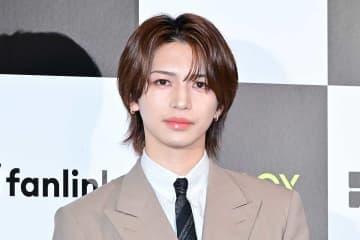タトゥー話題の元キンプリ、現在のド派手愛車にネット驚き「お育ちがセレブ」「カッコよすぎ」