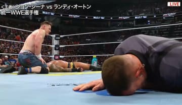 レフェリー2人が連続失神…リング上での異常事態 窮地で登場のサブレフェリーもベルトで殴られる憂き目