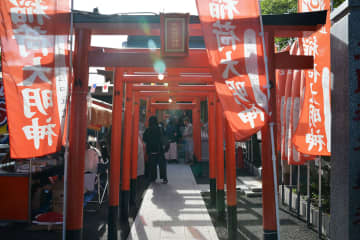 今年も堀江の「久助稲荷」で大祭が開催♪ あの懐かしいお祭りが今年もパワーアップ♪ ＠浦安市堀江【5/24(土)、25(日)】