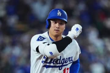 【LA実況席が大興奮！】　大谷翔平のジャッジ超え16号「オォォ！」→思わず25秒沈黙「なんと…」