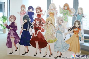 「学マス」パーティードレスを着た咲季たちの等身大スタンディが受注生産商品として登場！