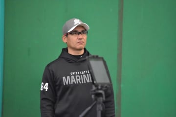 ロッテ・黒木投手コーチ「鼻息荒い、投げたいという選手が増えています」一軍ベンチ入り投手の平均年齢が25歳。若いリリーフ陣がポジション奪取へ意欲