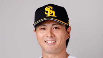 「ガッツありすぎ」「心を揺さぶられる」ソフトバンクの佐藤直樹がフェンスをおそれぬビッグプレー　泥だらけで攻守に躍動