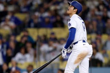 大谷翔平、昨年の54本塁打を上回るハイペースでの３戦連発16号ソロ。本拠地が鳥肌立った豪快弾の瞬間をMLBが公開