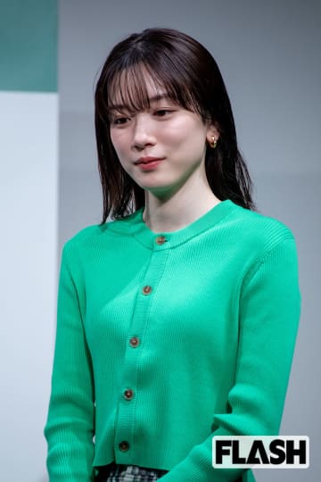 永野芽郁、舞台挨拶で涙も冷めた声…“演技説”、作品関係者には同情の四面楚歌