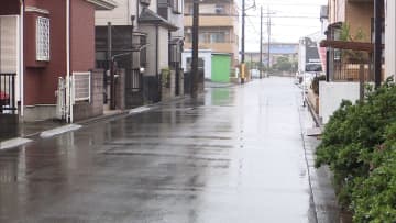 【逃走中】男が後ろから複数回殴り40代女性のリュックを奪おうとする「何をしているんだ」と目撃者が叫び逃走　埼玉・所沢市