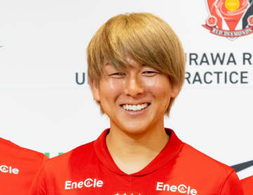 【浦和 3-2 FC東京】松本泰志の劇的2ゴール! 猛烈な『We are REDS』コールが埼スタに響く