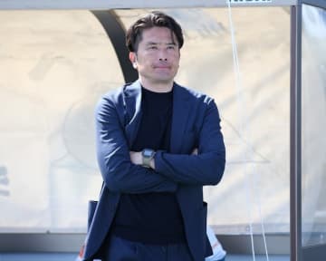 「選手たちが言い合いをしていた」後半AT弾で２－１勝利の舞台裏、コンサ岩政監督が明かす。ミスからの失点には「お咎めなし」