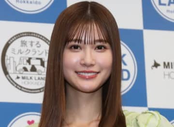 「えー！ やば！！」 めるる、雰囲気ガラリな姿にファン驚き「いつもと違くて…」「こんな愛瑠ちゃん初めて」