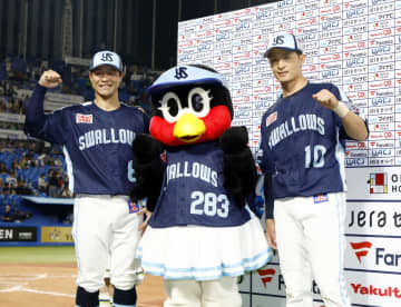 ヤ7―6D（17日）　代打宮本が勝ち越し打