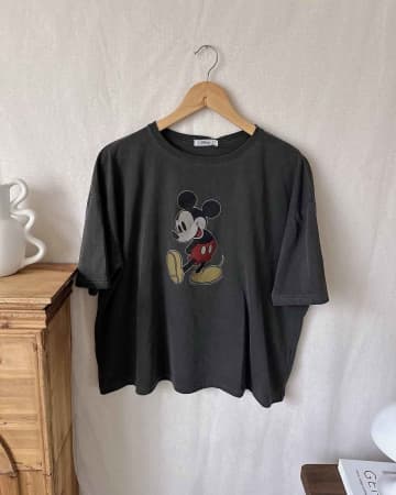 「今年もゲットした、、！」【しまむら】大人可愛い♡「ミッキーTシャツ」