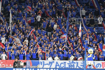 Ｊ１横浜Mが10戦未勝利でサポーターが爆発！ 社長＆SDに直談判、辞めろコールも