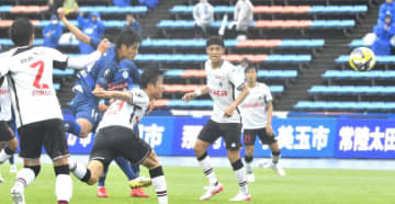 明治安田J2　水戸劇的4連勝　3位浮上　熊本に2-1