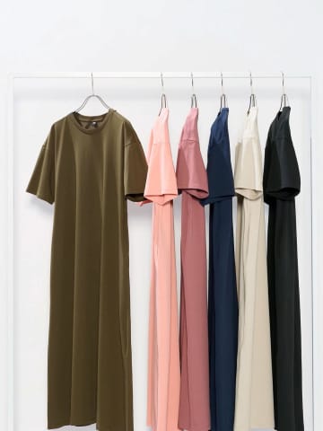 コーデに悩みたくない！→【ユニクロの半袖ワンピ】がガバッと着るだけでいいから超便利♡