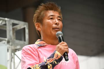28年ぶりに再集結　“伝説”の男性アイドルグループの今に反響「全員イケオジなのが流石」