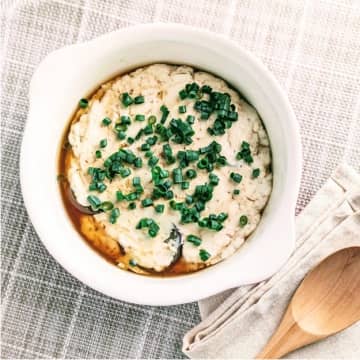 【まさかのナス！？】ふるふる豆腐にナスがとろける♡クセになるやさしいレシピ♪レンジで簡単！