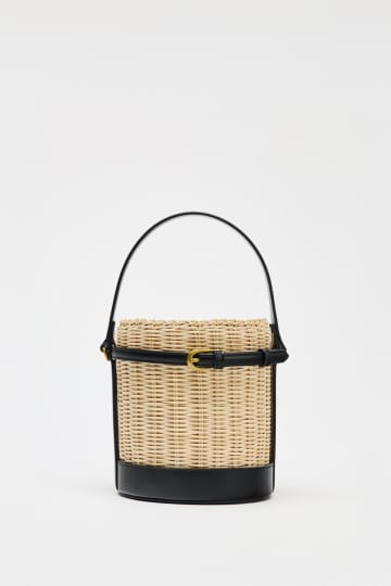 「季節感を取り入れたい」→【ZARA】が頼れる！ 1点投入でシャレる♡「春夏バッグ」