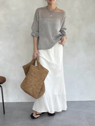 初夏はやっぱり「白スカート」が可愛い♡こう着れば膨張しない！おしゃれさんのバランスコーデ