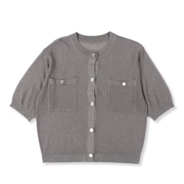 えっ！しまむらにこんな可愛いトップスあったんだ！大人の上品「シアートップス」5選