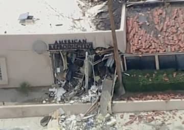カリフォルニアで爆発、テロ断定　容疑者死亡か、不妊治療施設損壊