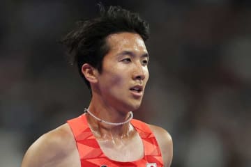 陸上セイコーGGPでアクシデント「ああー！」会場騒然　3000mスタート直後にパリ五輪代表・太田智樹が転倒→棄権、苦悶の表情浮かべる
