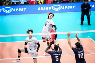 サントリーが圧倒的な力を見せつけ試合を支配！ ヌガペト擁するイランクラブにストレート勝利で3位の座に輝く【男子ACL3位決定戦】