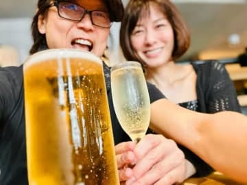つんく♂、妻とデートをした日の2ショットを公開「ハッピーアワーに間に合ったぜっ！」