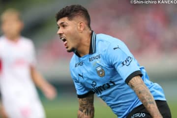 途中出場のエリソンが終盤2発！　川崎F、好調C大阪を下して連勝達成