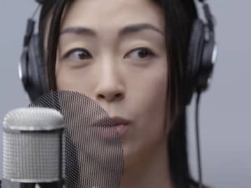 「一発撮りが200万再生超え」宇多田ヒカル、伝説の名曲"First Love"を26年ぶりに再熱唱　思わず視聴者も感涙