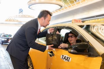 IR施設「サンズマカオ」が開業21周年迎える…恒例のタクシー運転手へのランチ弁当配布実施