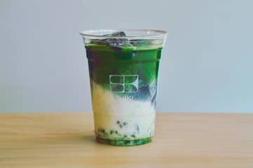 今の気分に合わせたラテを提案！黒門市場に日本茶専門店「SHIKI」誕生