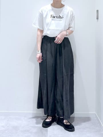 即マネさせて！ ほどよい甘めにハマる♡ 【愛されスニーカーコーデ】