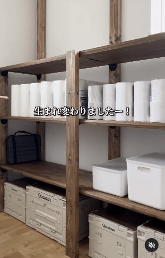 「ガラクタ部屋がDIYで激変！」100日間の汚部屋脱出プロジェクトが話題　完成したオシャレ棚に「センスが良い！」との声