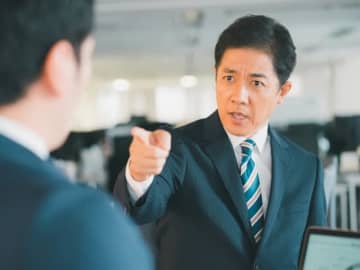 ミスを叱責するのは逆効果！部下を追い詰め、最悪の結末を招かないために重要な要素とは？