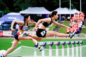 【神奈川県高校総体】陸上　女子七種競技、江口が100障害と2冠　女子1600リレーは相洋がV