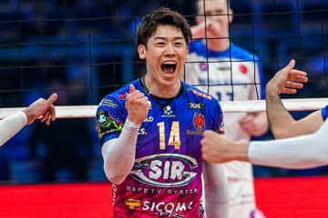 石川祐希が両チーム最多19得点の大爆発！ 欧州CL決勝に導くMVP級の活躍に会場は大歓声の嵐「ペルージャに来てくれてありがとう！」