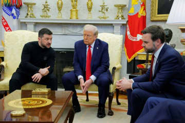 口論のバンス米副大統領と会談　ゼレンスキー氏、教皇就任ミサで