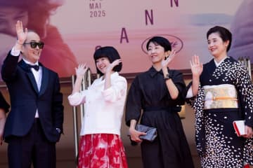 12歳でカンヌへ　鈴木唯「俳優を始めてたった2年で」　約6分間のスタンディングオベーション