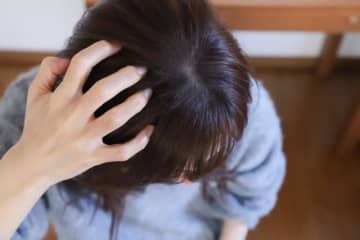 頭皮のニオイ、靴下の2倍!? 「お風呂をサボる」とどうなる？